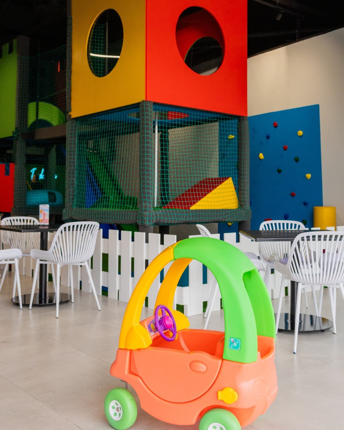 Adega Go Cedar Square