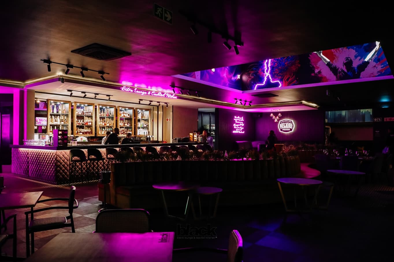 Black Lounge Woodmead