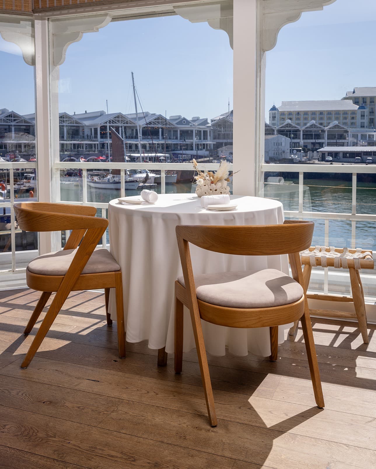PIER Restaurant